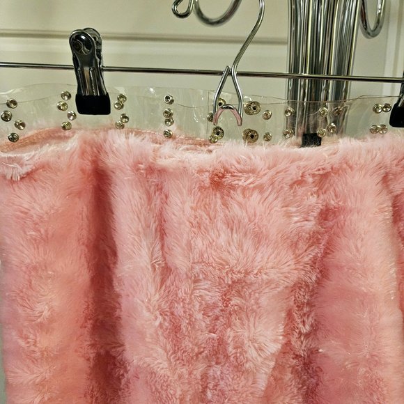 Fluffy Mini Skirt - Picture 4 of 7